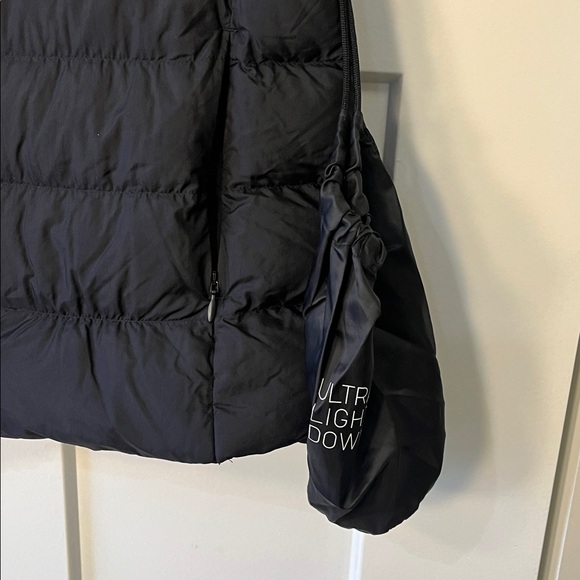 Black Ultra Light Down Vest - Picture 4 of 5